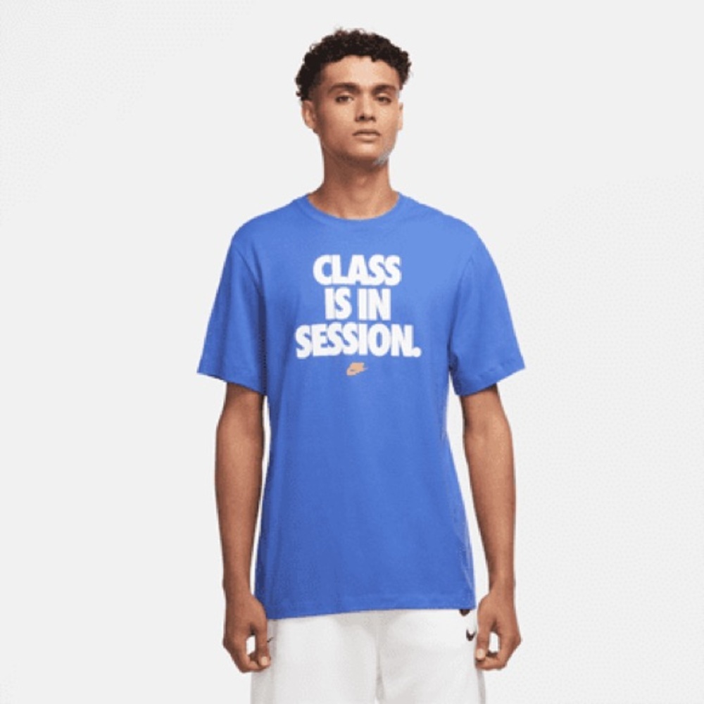 Nike Sportswear Men’s T-Shirt (Size S)